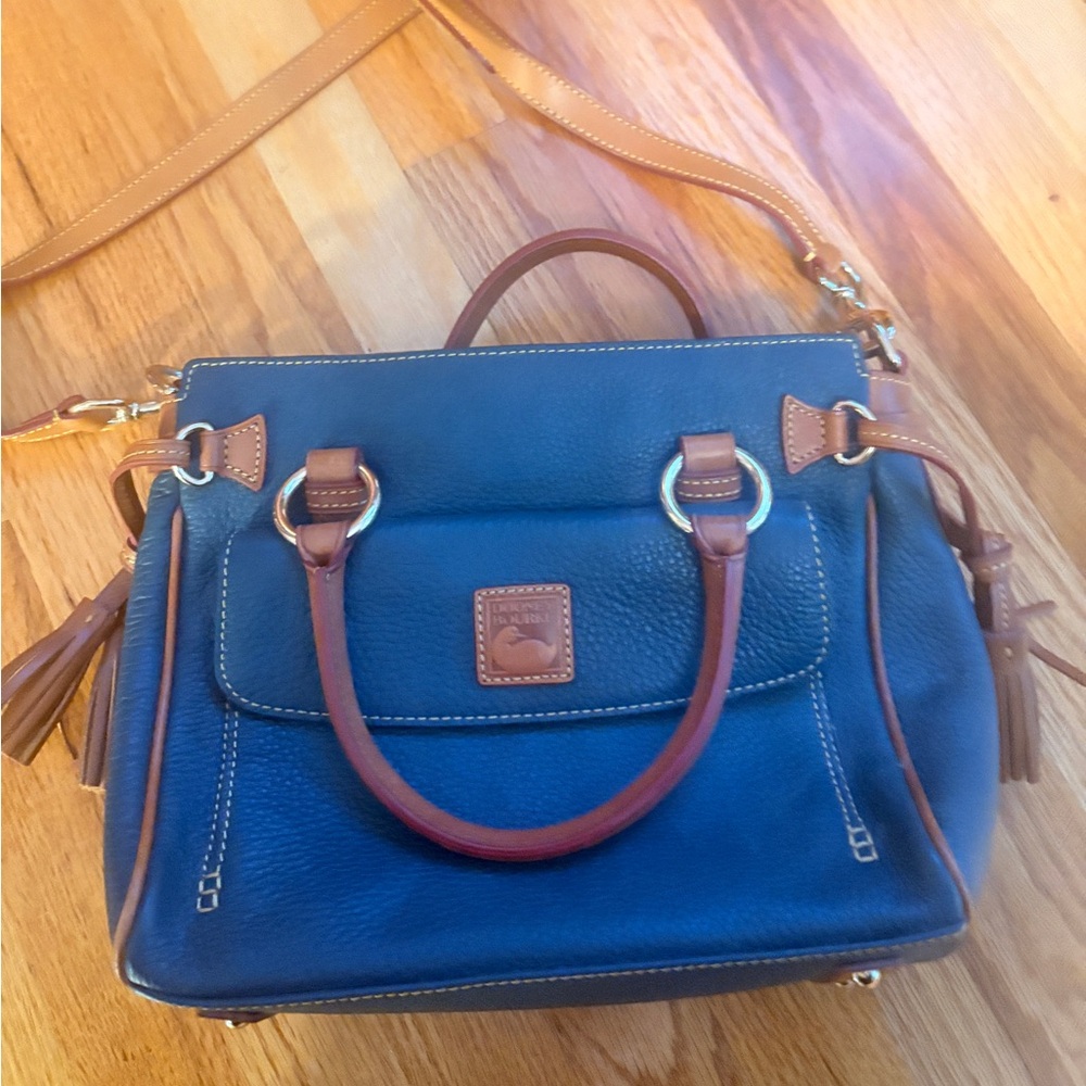 Vintage Dooney & Bourke Navy and Tan Satchel